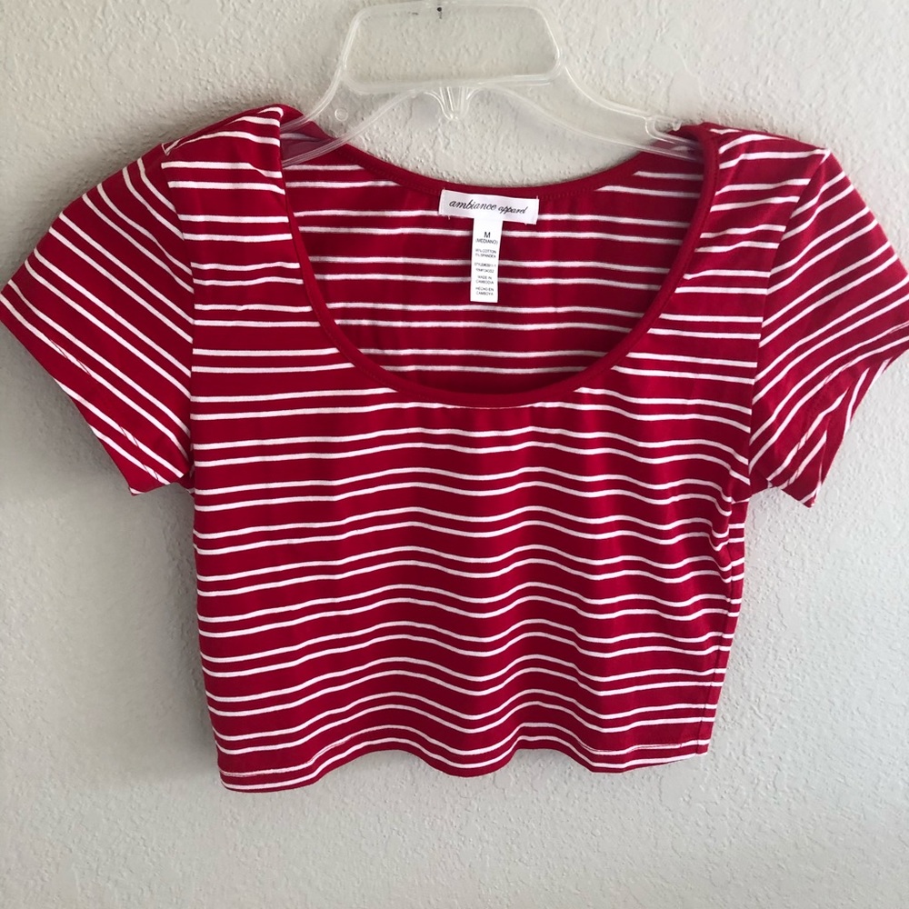 Cropped red and white shirt